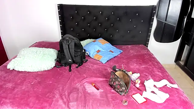 Babylatinhot11 online show from October 18, 1:57 pm