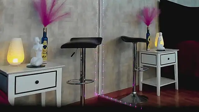 NahomyCarther online show from April 13, 11:09 pm