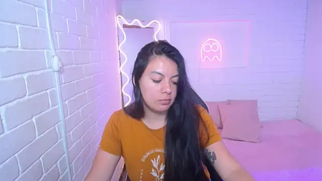 Snapshot of Coraline_tay chatting on September 23, 7:21 pm Coraline tay online show from September 23, 7:21 pm