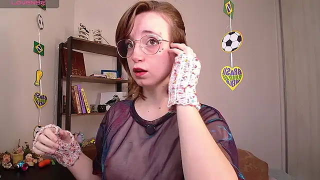 Snapshot of Elise_Nyx chatting on June 27, 1:17 pm Elise Nyx online show from June 27, 1:17 pm