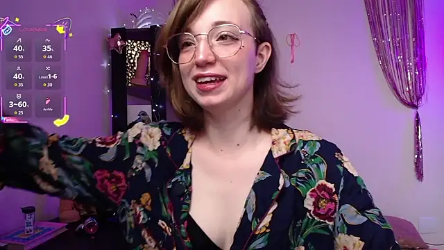 Elise Nyx online show from March 11, 1:05 pm