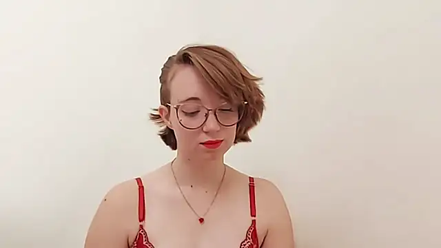 Elise Nyx online show from October 2, 12:41 pm