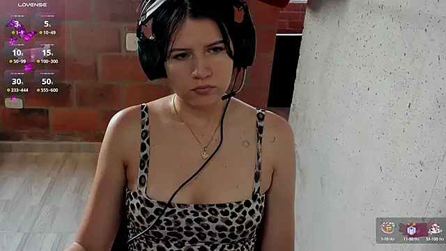 Snapshot of brii69 chatting on March 10, 7:50 pm brii69 online show from March 10, 7:50 pm