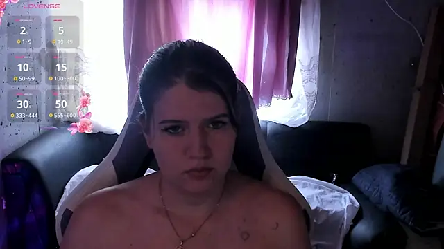 Snapshot of brii69 chatting on September 23, 9:44 pm brii69 online show from September 23, 9:44 pm