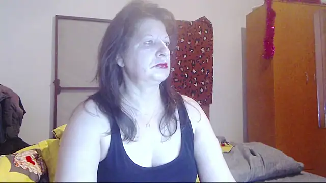 ExtasyMature online show from February 18, 5:49 am