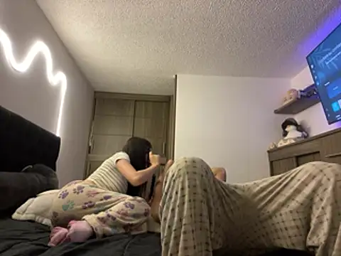 DesireLuxe online show from January 16, 7:45 am