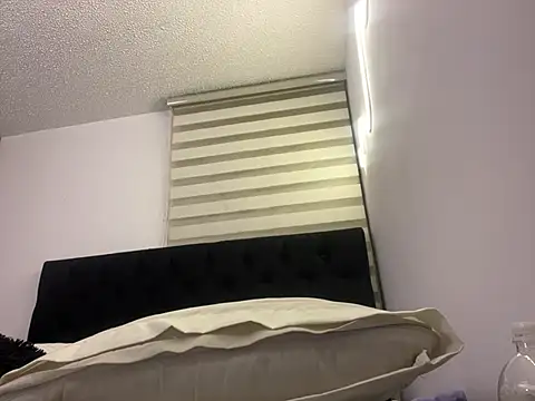 DesireLuxe online show from March 10, 4:49 am