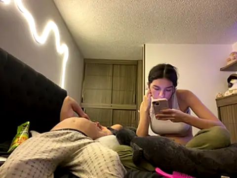 DesireLuxe online show from January 9, 7:59 am