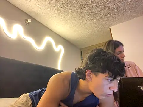 DesireLuxe online show from October 10, 6:25 am