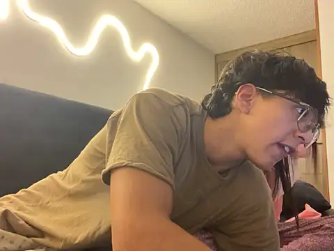 DesireLuxe online show from October 7, 5:19 am