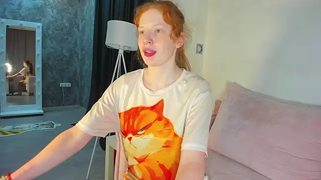 Sandra Wi1son online show from February 25, 1:39 am