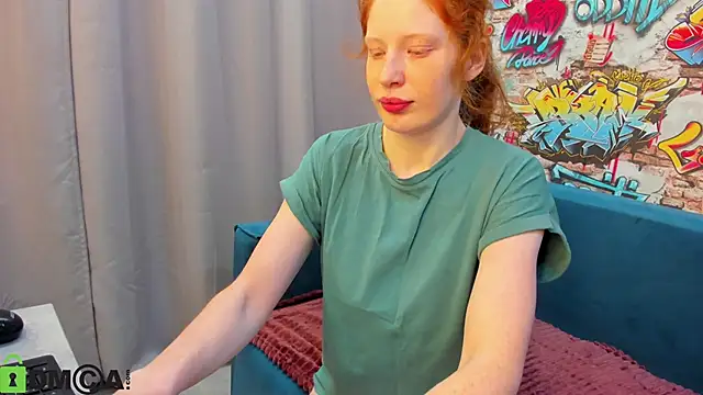 Sandra Wi1son online show from February 13, 1:38 am