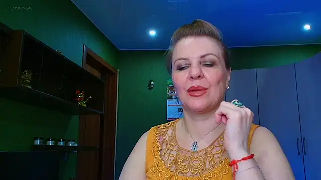 VeronikawGold online show from May 31, 11:05 am