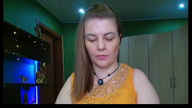 Snapshot of VeronikawGold chatting on July 4, 6:45 pm VeronikawGold online show from July 4, 6:45 pm
