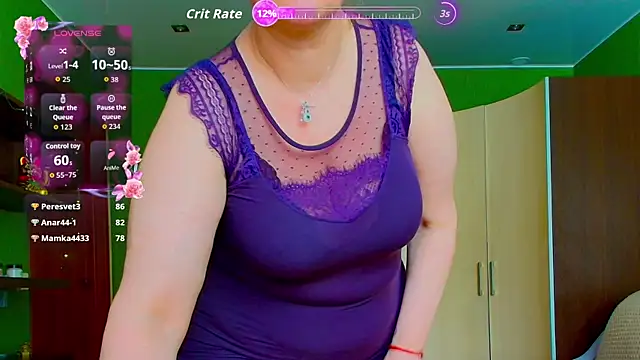 Snapshot of VeronikawGold chatting on June 17, 8:25 am VeronikawGold online show from June 17, 8:25 am
