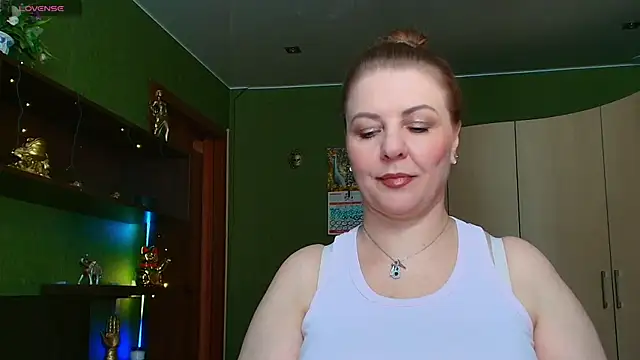 Snapshot of VeronikawGold chatting on July 18, 7:17 am VeronikawGold online show from July 18, 7:17 am
