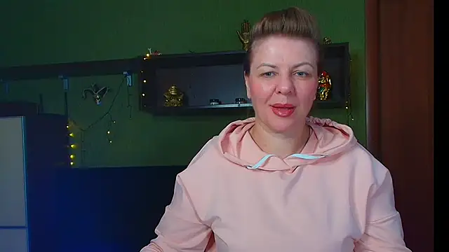 VeronikawGold online show from April 23, 8:10 pm