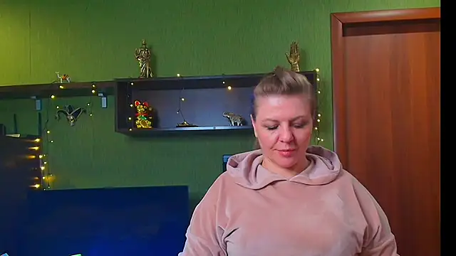 VeronikawGold online show from April 29, 7:53 pm