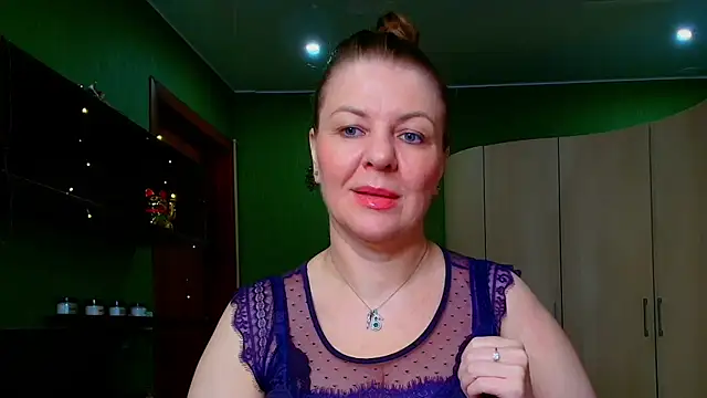 Snapshot of VeronikawGold chatting on June 16, 8:20 pm VeronikawGold online show from June 16, 8:20 pm