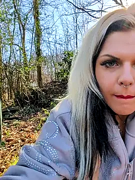 Snapshot of Glory_Max chatting on March 3, 12:45 pm Glory Max online show from March 3, 12:45 pm