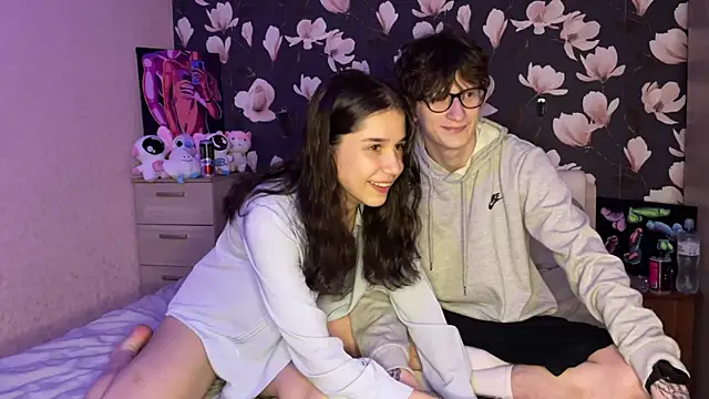 Snapshot of baby_lesi chatting on May 23, 5:34 pm baby lesi online show from May 23, 5:34 pm