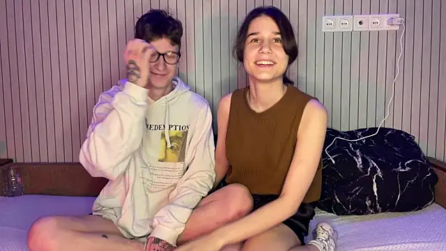 baby lesi online show from February 5, 7:21 pm