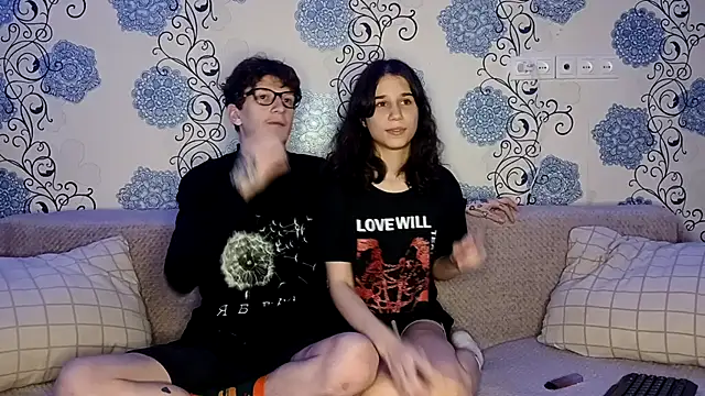 baby lesi online show from December 22, 6:41 pm