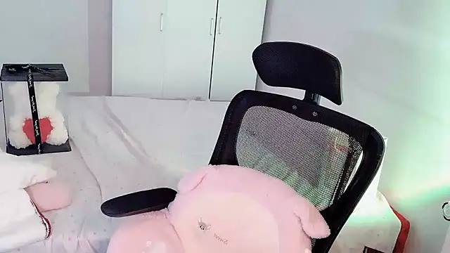 Annnnqi-77 online show from October 31, 7:16 am