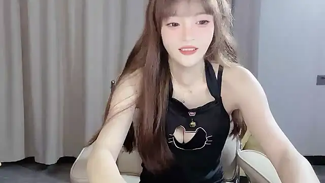 Snapshot of Annnnqi-77 chatting on March 2, 9:32 am Annnnqi-77 online show from March 2, 9:32 am
