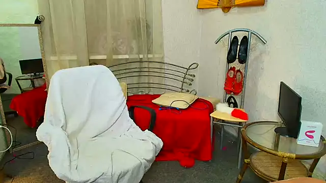 faiirylight online show from February 18, 7:49 am