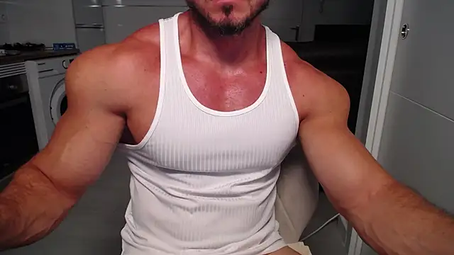 Snapshot of martins9 chatting on June 24, 11:20 am martins9 online show from June 24, 11:20 am