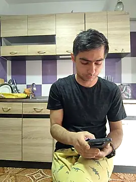 andreiiiii2025 online show from March 18, 7:22 am