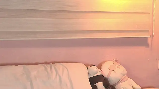 emily sweett24 online show from November 6, 11:58 am