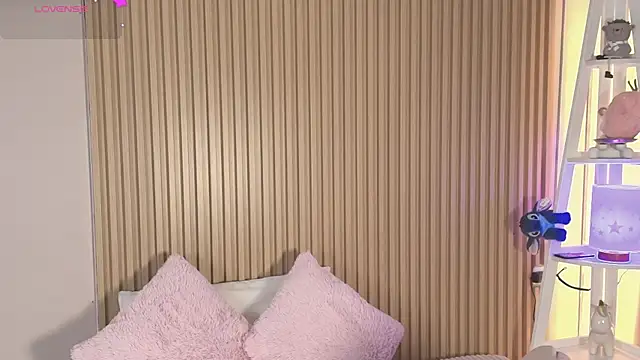 emily sweett24 online show from March 27, 12:17 pm