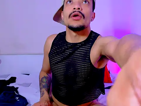 eross chipre  online show from December 5, 9:34 pm