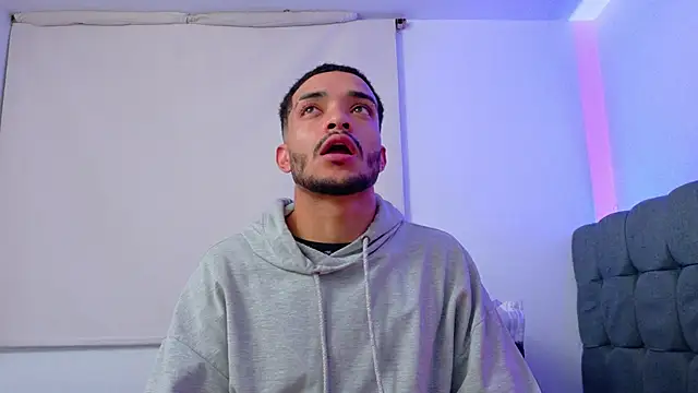 eross chipre  online show from February 9, 3:48 am