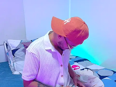 eross chipre  online show from January 15, 5:49 pm