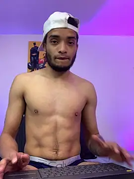 Snapshot of eross_chipre_ chatting on March 22, 4:24 am eross chipre online show from March 22, 4:24 am