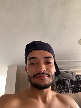 eross chipre  online show from February 14, 9:48 pm