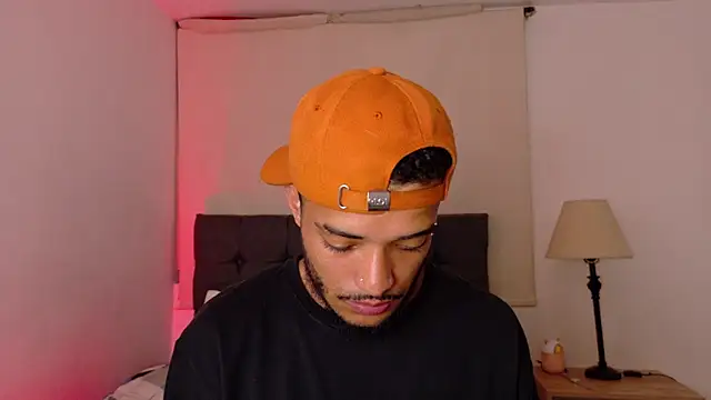 eross chipre  online show from April 5, 3:13 am