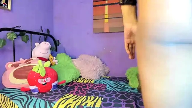 Snapshot of amydelahozgomez chatting on October 27, 2:12 am amydelahozgomez online show from October 27, 2:12 am