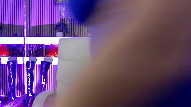 LadyTouch online show from February 4, 12:05 am