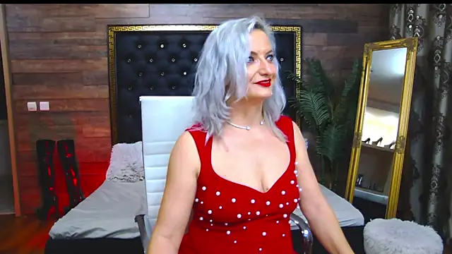 Snapshot of LadyTouch chatting on March 1, 5:20 am LadyTouch online show from March 1, 5:20 am