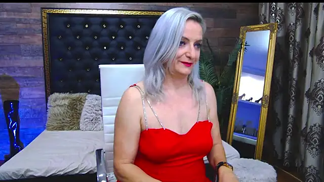 Snapshot of LadyTouch chatting on March 21, 1:24 am LadyTouch online show from March 21, 1:24 am
