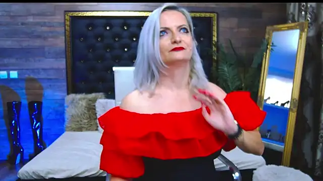 Snapshot of LadyTouch chatting on March 19, 4:14 am LadyTouch online show from March 19, 4:14 am