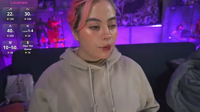 missa motato online show from April 12, 11:02 am