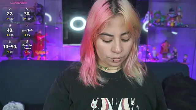 missa motato online show from April 7, 11:01 am