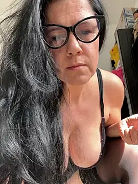 LadydeSade online show from April 2, 12:45 pm