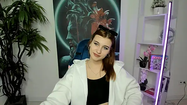 Snapshot of PearlMason chatting on February 20, 10:37 am PearlMason online show from February 20, 10:37 am