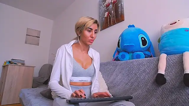 SweetJessy26 online show from October 23, 12:48 pm